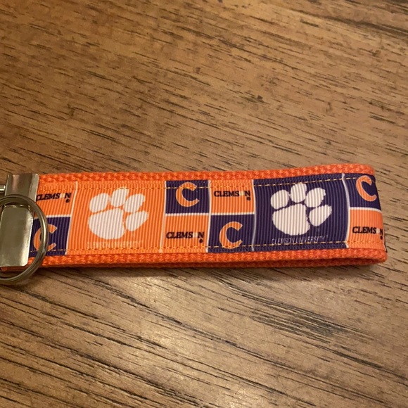 Clemson Tigers key fob keychain Clemson University - Picture 3 of 4